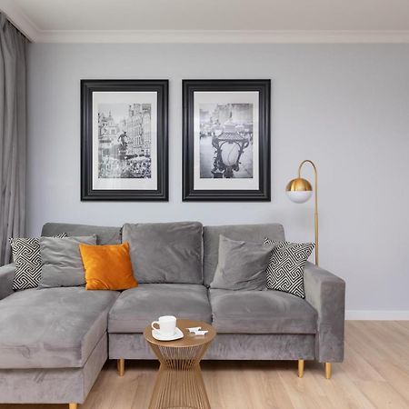 Stylish Atol Apartment With Free Parking In The Heart Of Gdansk By Noclegi Renters Екстер'єр фото